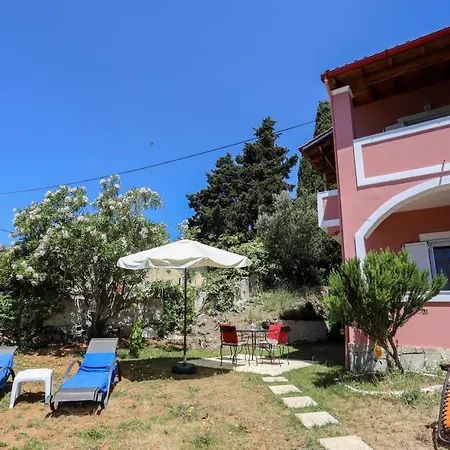 Alice's & Teo's Vakantiehuis